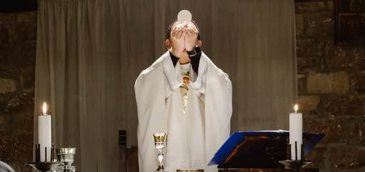 %eucharist-sacrament-image -alt%